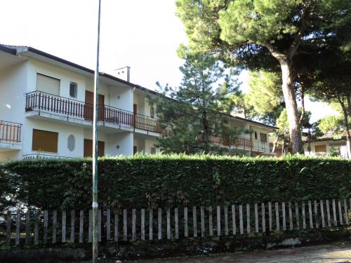 BILOCALE CON PISCINA
