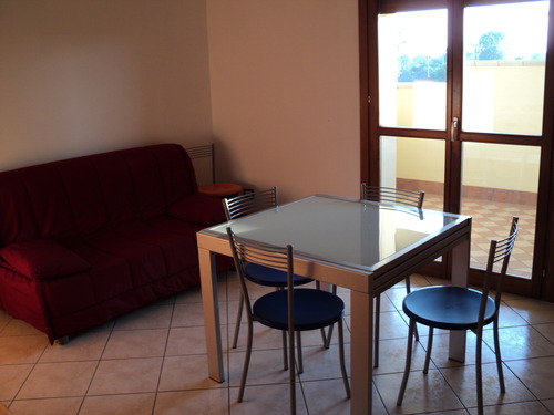 ATTICO TRILOCALE CON TERRAZZO E CLIMA